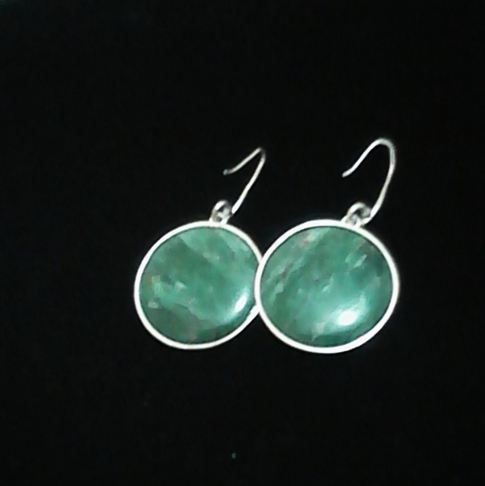 Set of beautiful earnings hypo allergenic backs